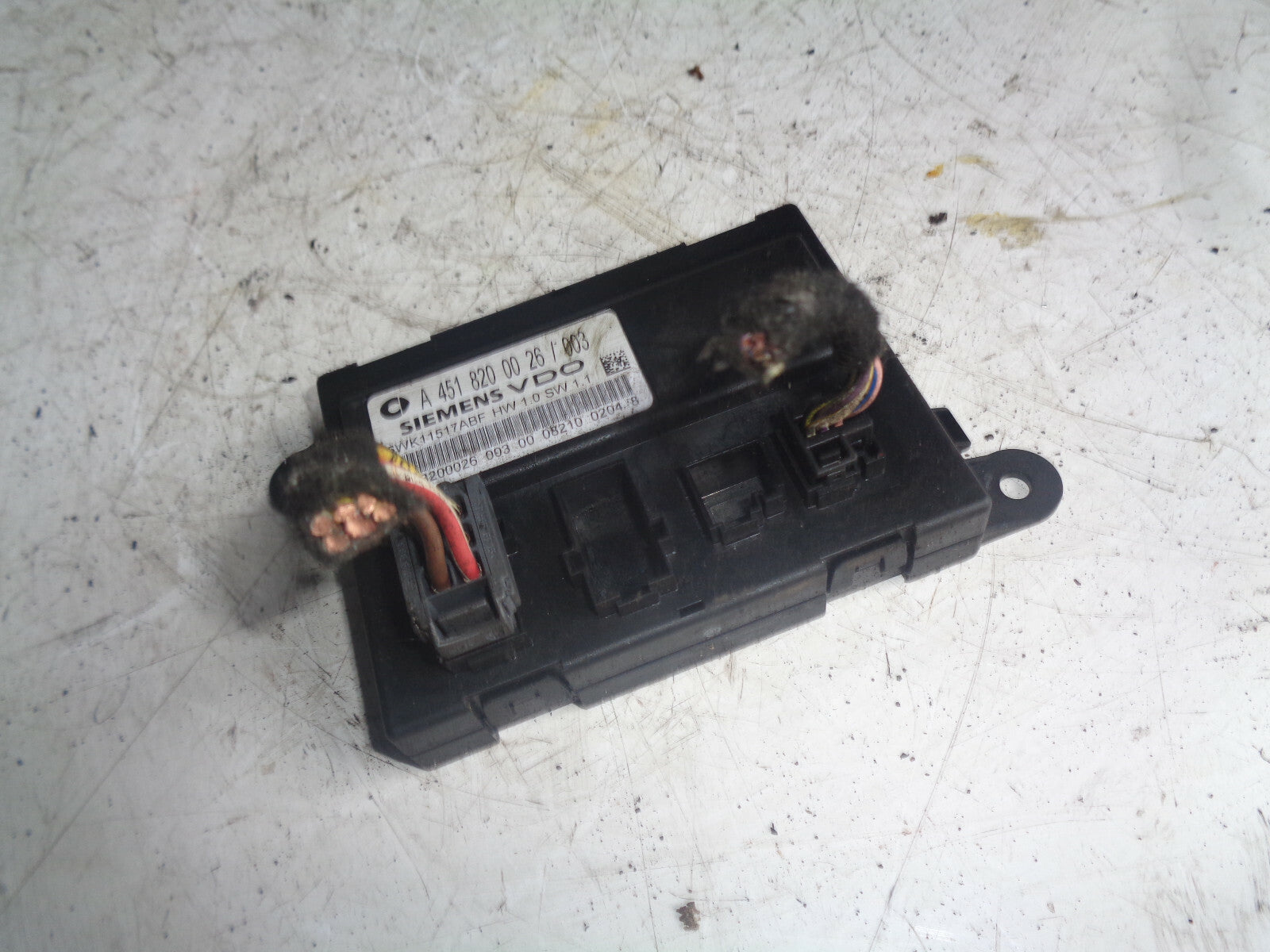 SMART FORTWO 451 CENTRAL LOCKING ECU MODULE A4518200026