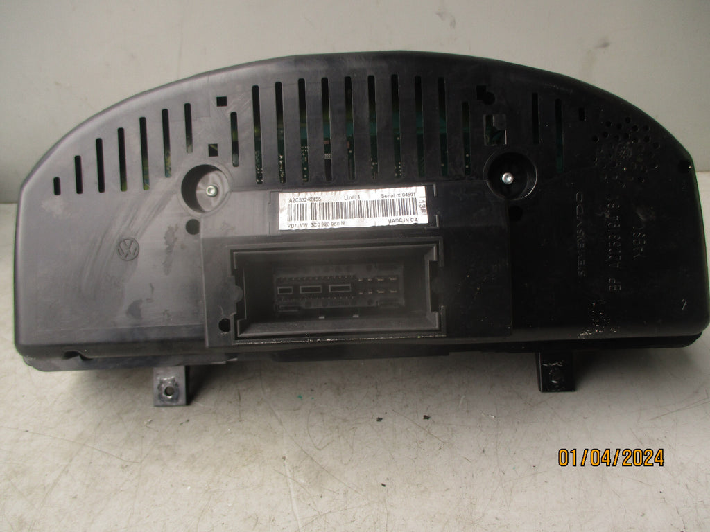 2008 VOLKSWAGEN PASSAT 2.0 DIESEL SPEEDO SPEEDOMETER CLUSTER 3C0920960N