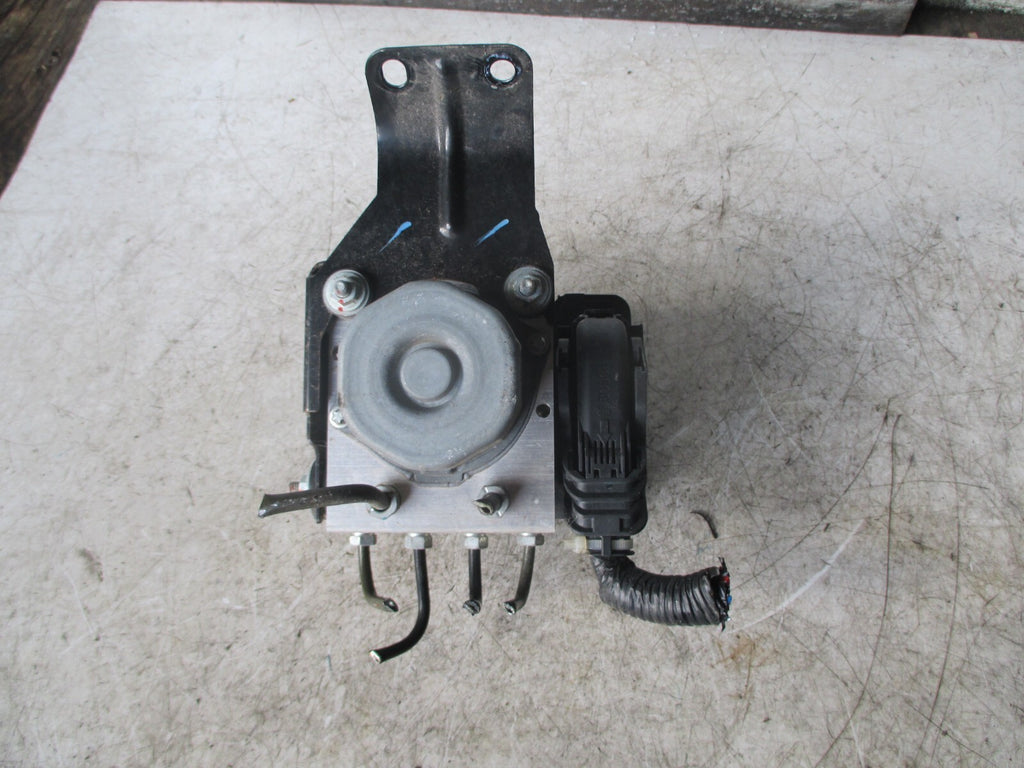 MITSUBISHI MIRAGE 2 2015 MK6 ABS PUMP CONTROL MODULE 4670A738