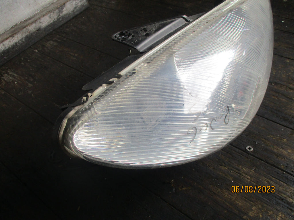 PEUGEOT 206 2002 OS DRIVER SIDE FRONT HEADLIGHT 9640559680