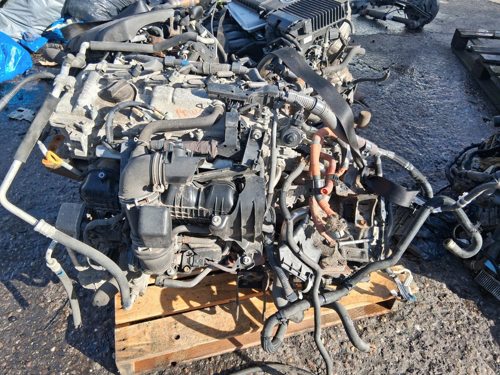 2014 TOYOTA PRIUS MK3 1.8 PETROL HYBRID BARE ENGINE WITH PUMPS 2ZR-FXE
