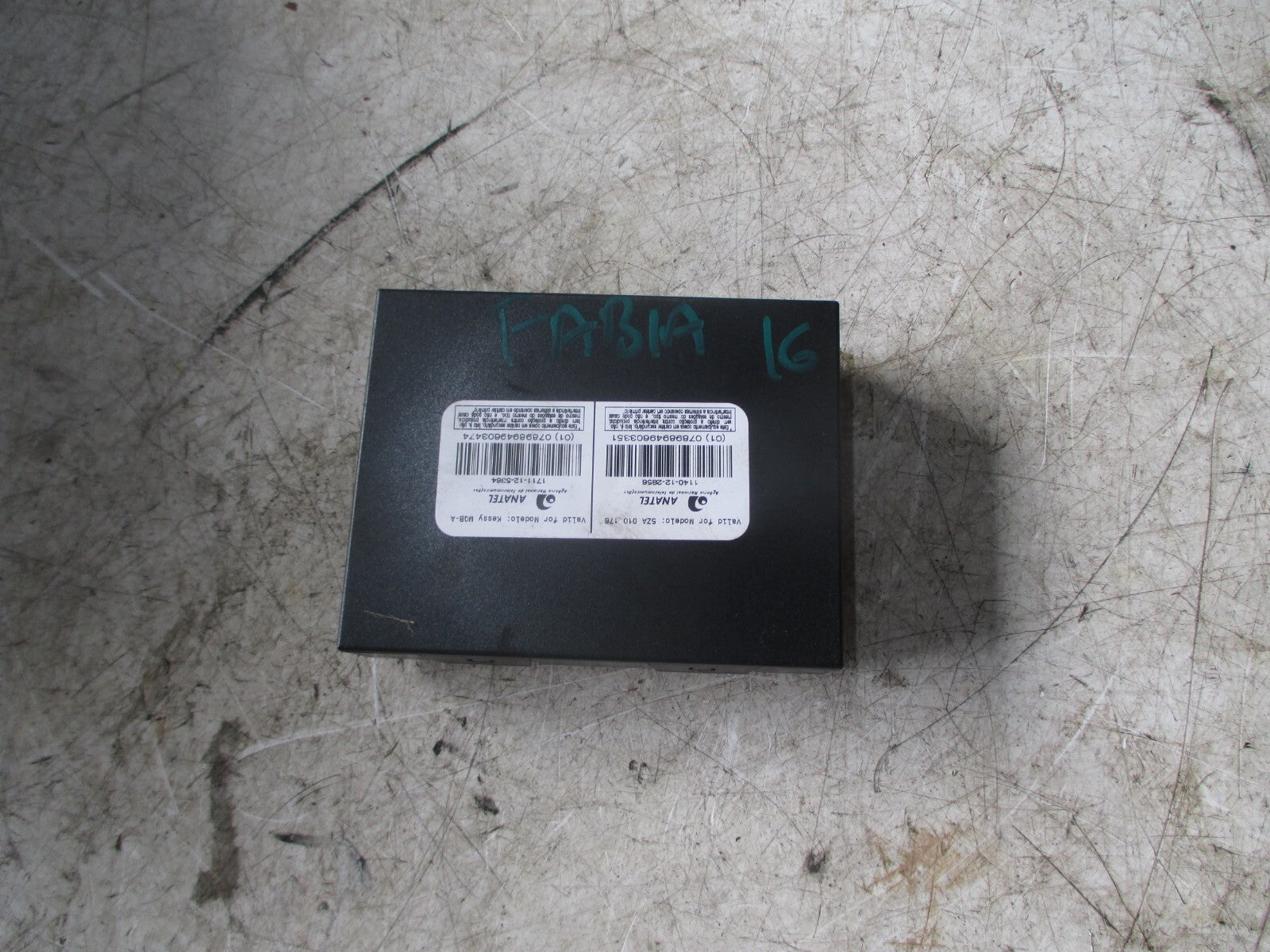 AUDI A3 8P KEYLESS ENTRY CONTROL MODULE 5Q0959435B