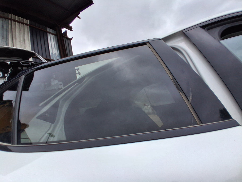 2023 DS AUTOMOBILES DS4 CROSSOVER OSR DRIVER SIDE REAR MAIN WINDOW GLASS