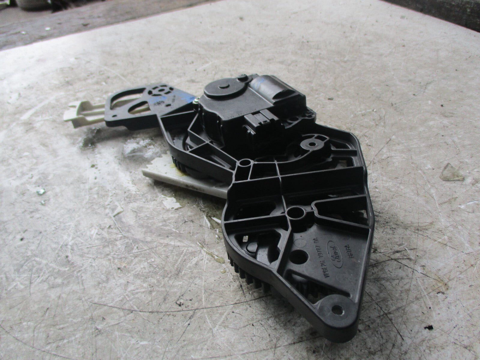 FORD B-MAX 2013 AIR HEATER FLAP ACTUATOR MOTOR AV1119E616BB