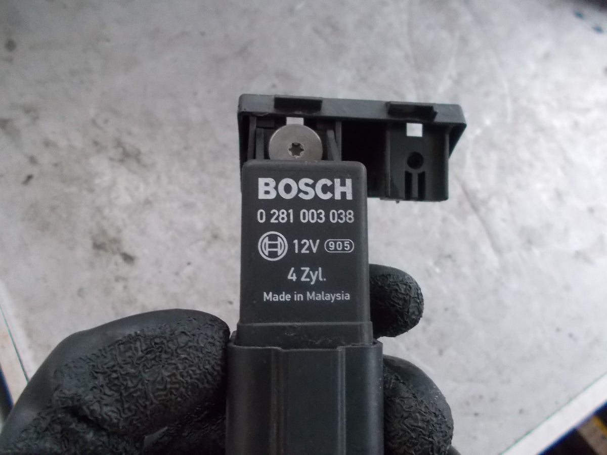 2006 VOLKSWAGEN PASSAT 2.0L TDI GLOW PLUG RELAY 038907281D