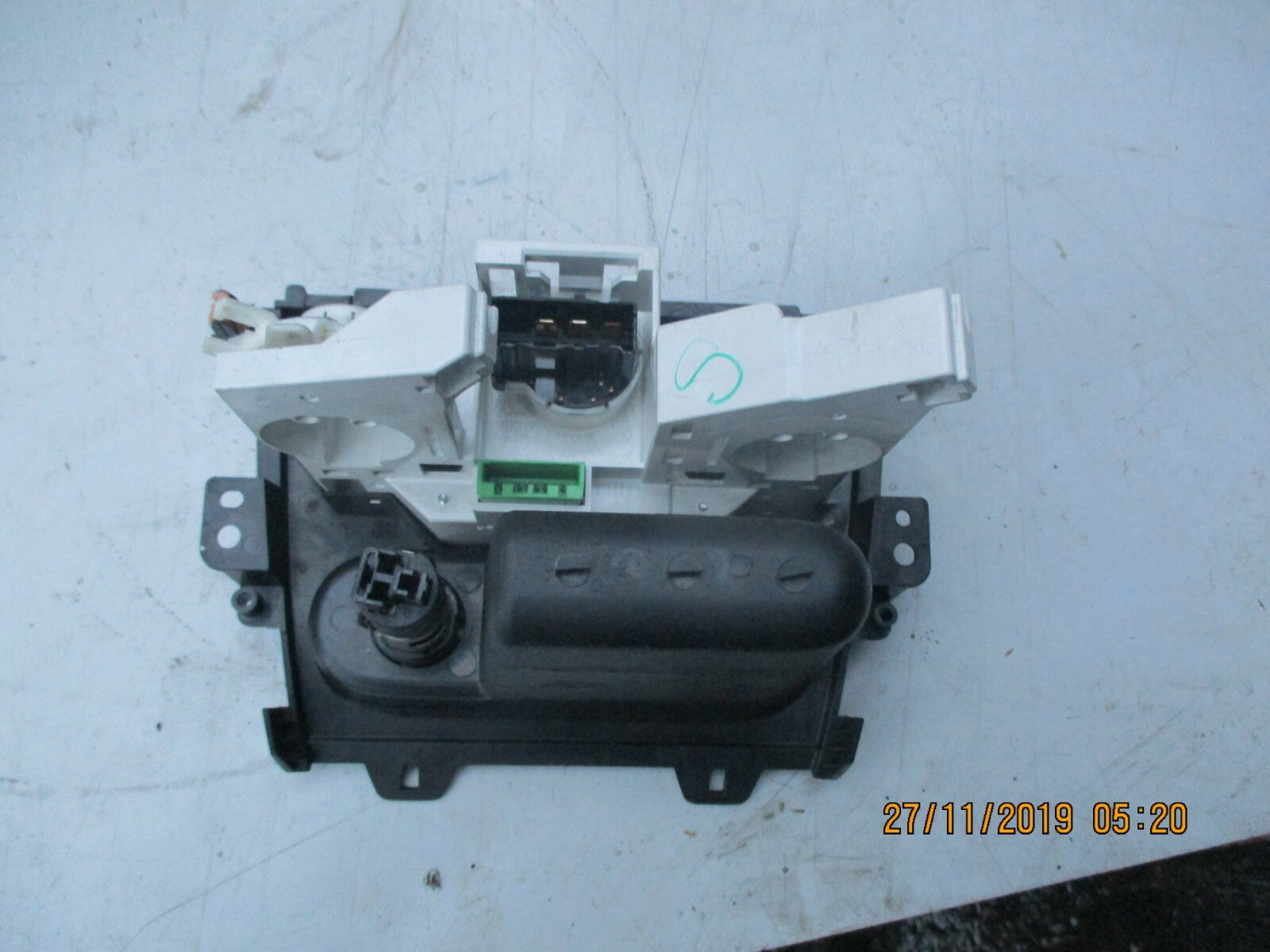 VAUXHALL AGILA B MK2 2009 HEATER AC AIR CON CONTROL FAN SWITCH PANEL 12V SOCKET