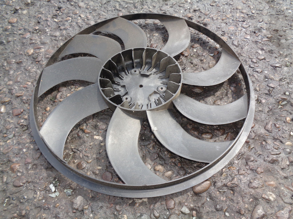 BMW 1 SERIES F20 2019 LCI 2.0 PETROL RADIATOR FAN 5YY0092