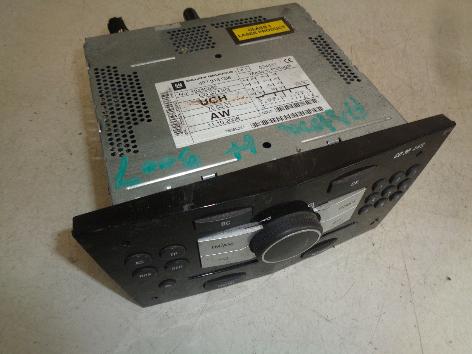 VAUXHALL ASTRA H 2007 RADIO CD PLAYER STEREO HEAD UNIT 1325555