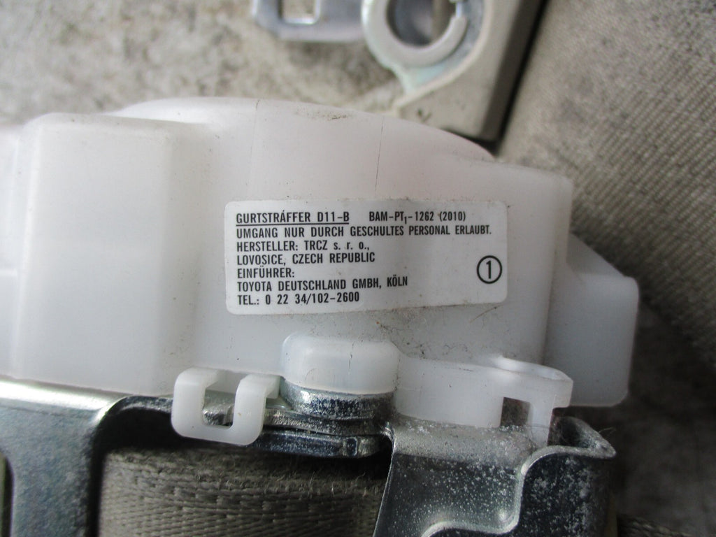 TOYOTA AVENSIS MK3 2010 OSF DRIVER SIDE FRONT SEAT BELT 7P1510P
