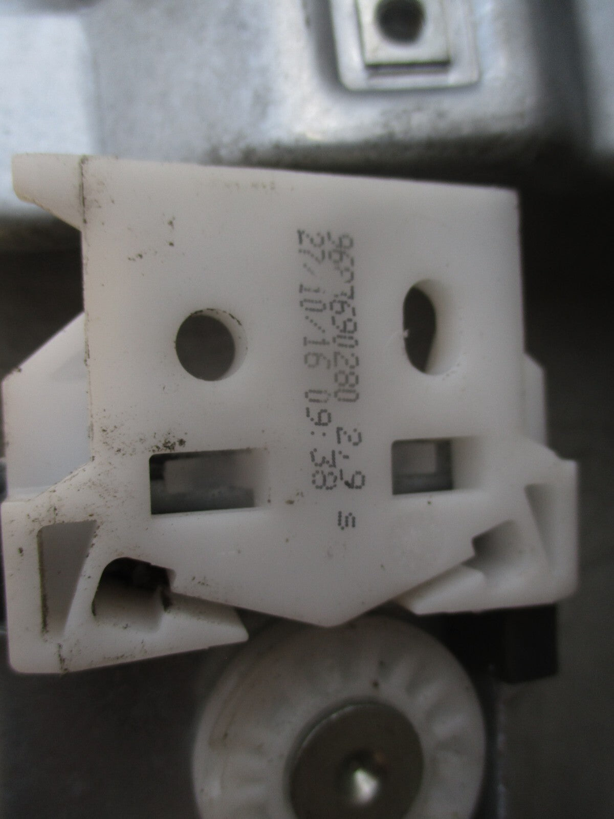 2016 CITROEN DS3 NSF PASSENGER SIDE FRONT LEFT WINDOW MOTOR REGULATOR 9683690280