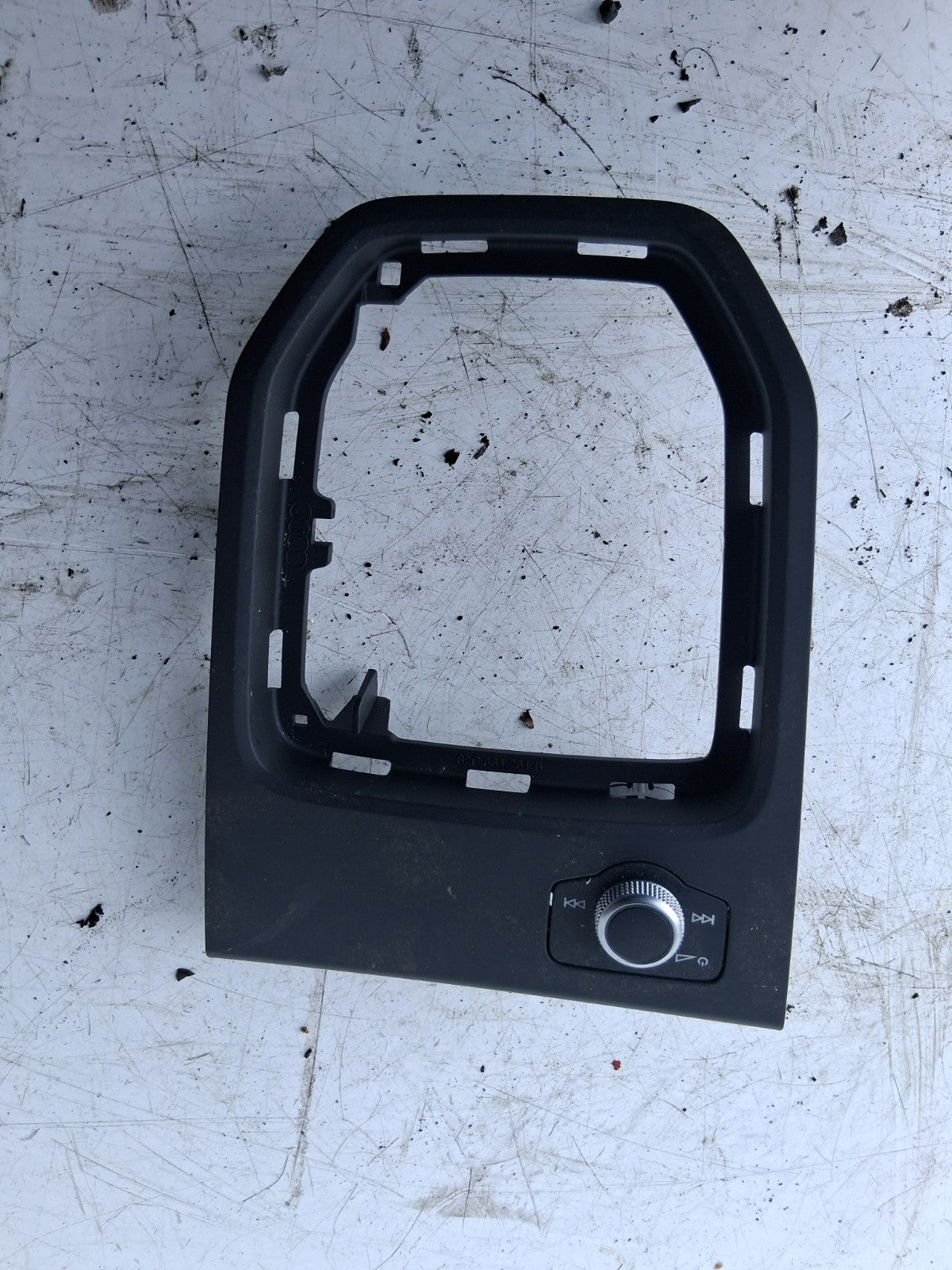 2024 AUDI A1 S LINE MK2 GB GEAR SELECTOR GEAR SURROUND TRIM PANEL 11055001