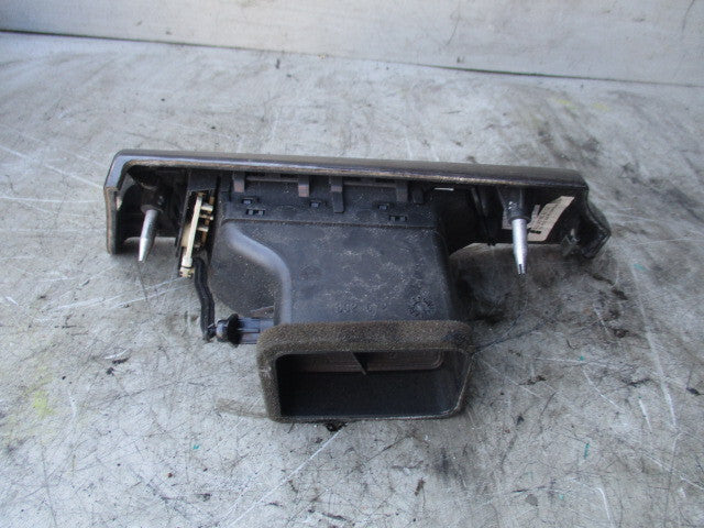 2010 BMW 1 SERIES E 82 DRIVER SIDE AIR VENT DASHBOARD  FRESH AIR GRILLE