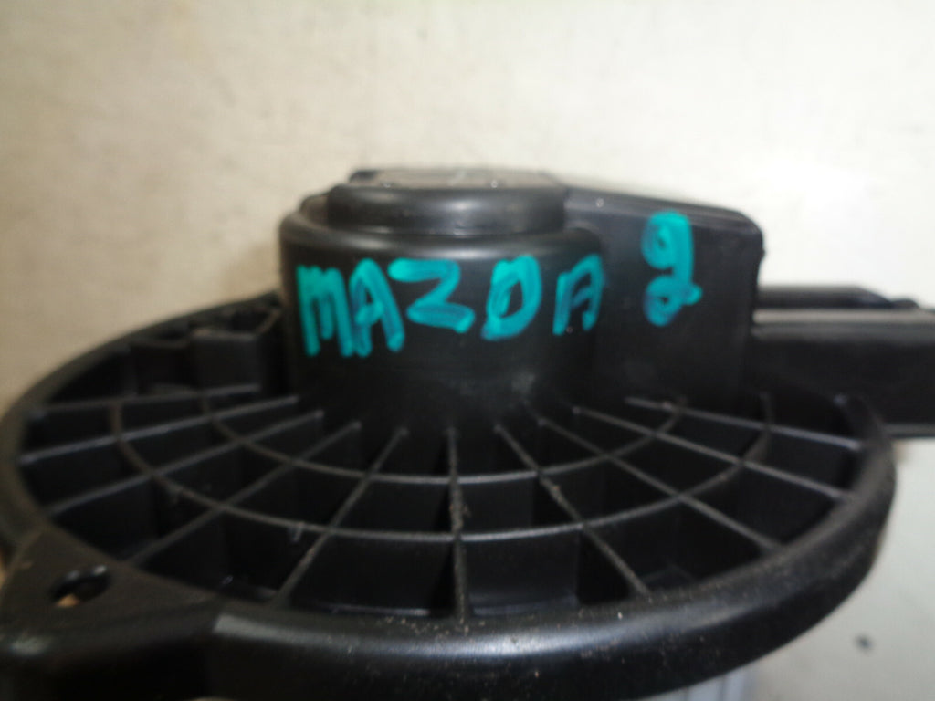 MAZDA 2 DJ MK3 2015 HEATER BLOWER MOTOR FAN ASSEMBLY 8727001630