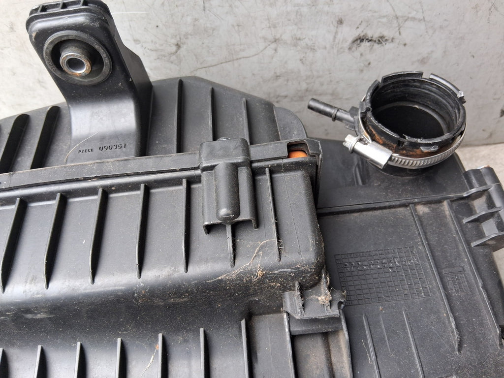 2012 PEUGEOT 208 AIR FILTER CLEANER BOX HOUSING BOX
