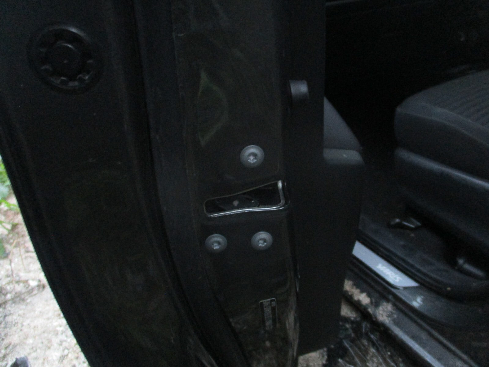 TOYOTA YARIS MK3 2018 NSF PASSENGER SIDE FRONT DOOR LOCK MECHANISM