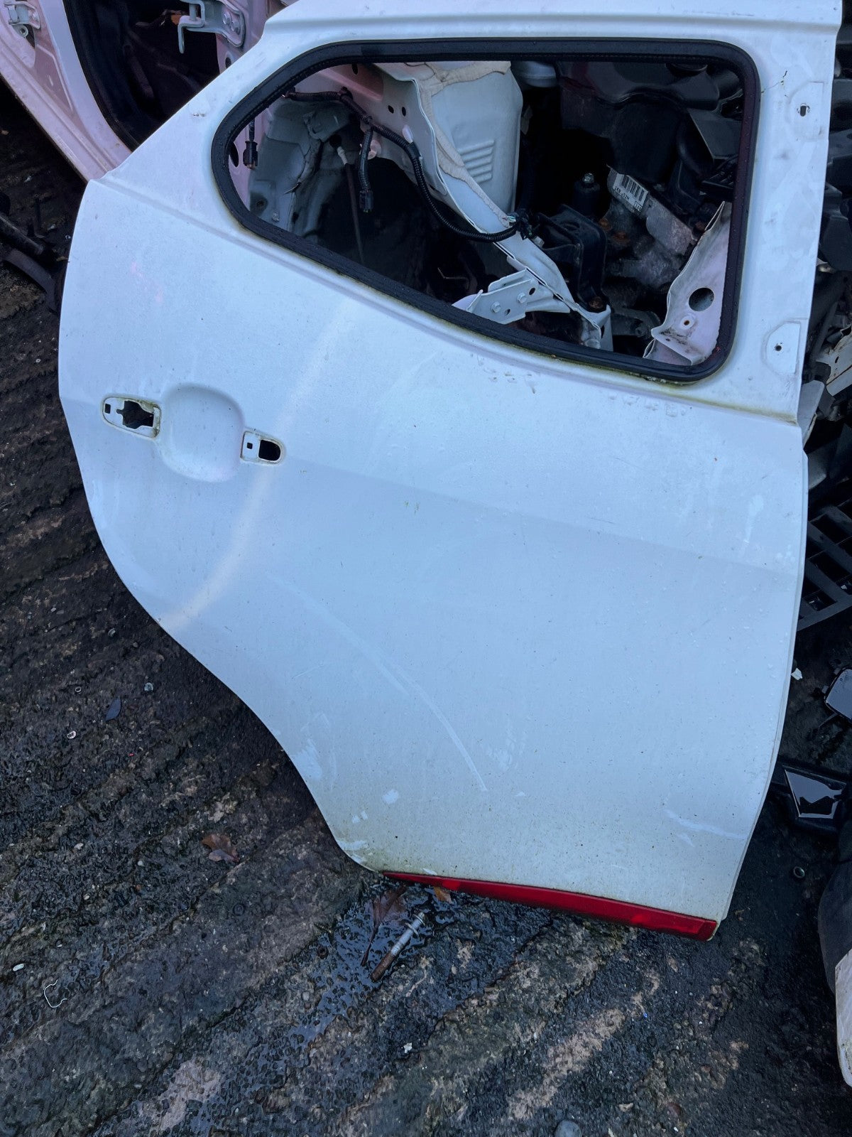 2020 TOYOTA AYGO MK2 OSR DRIVER SIDE REAR BARE DOOR WHITE