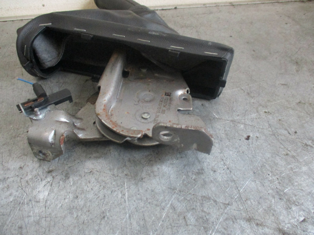 VAUXHALL CORSA 1.3 2013 HANDBRAKE LEVER 13255754
