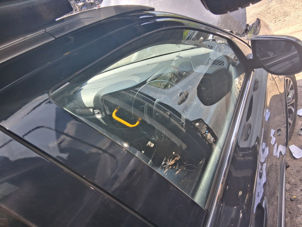 2018 MITSUBISHI OUTLANDER MK3 OSF DRIVER SIDE FRONT WINDOW GLASS