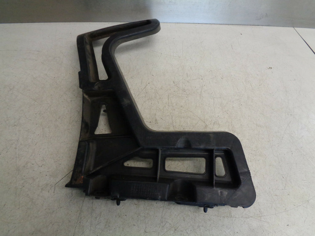 PEUGEOT 5008 MK1 REAR DRIVER SIDE BUMPER MOUNT BRACKET 9686247680