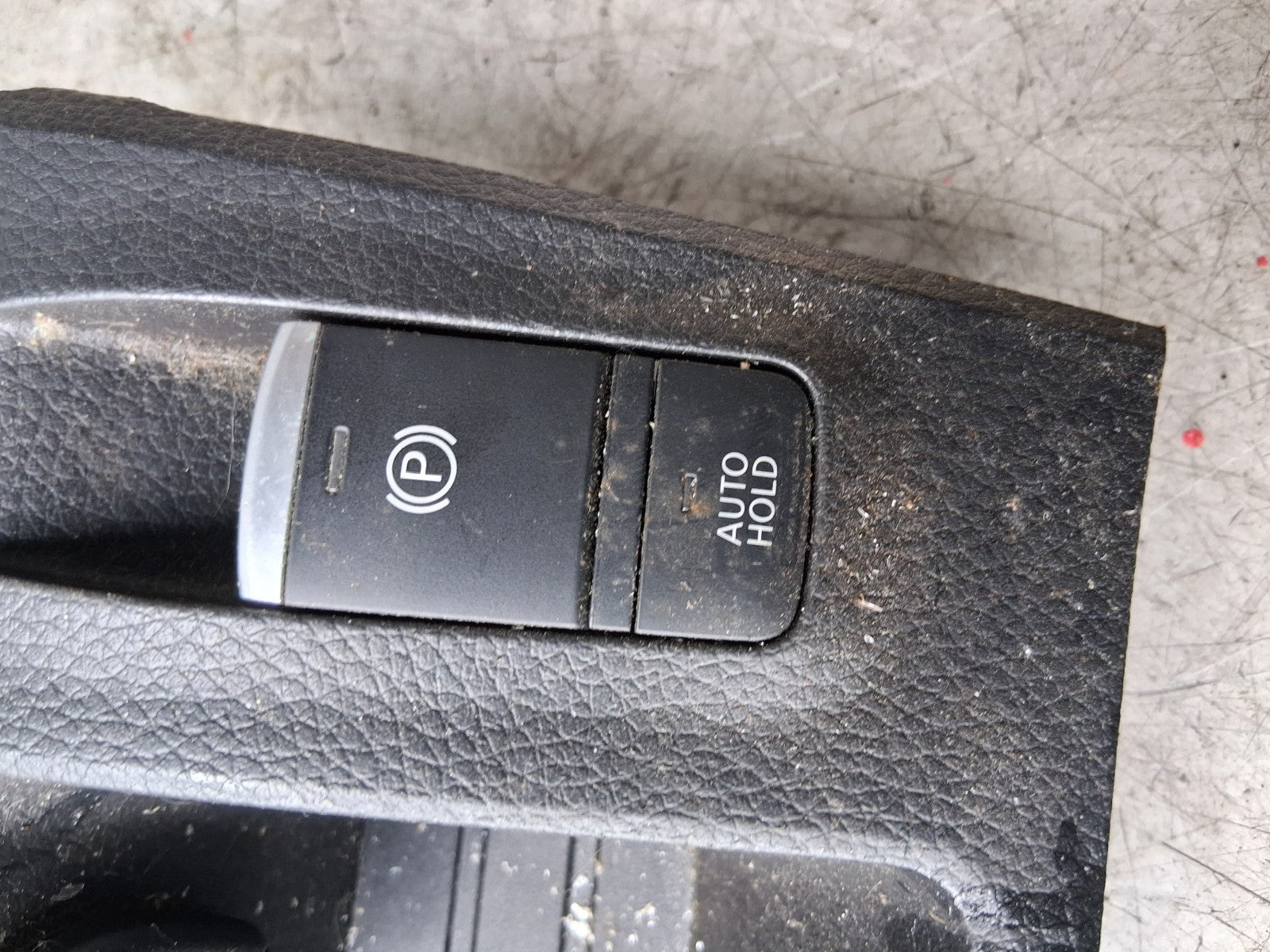 2020 NISSAN QASHQAI J11 MK2 PARKING BUTTON HANDBRAKE SURROUND TRIM 969XCHV50A