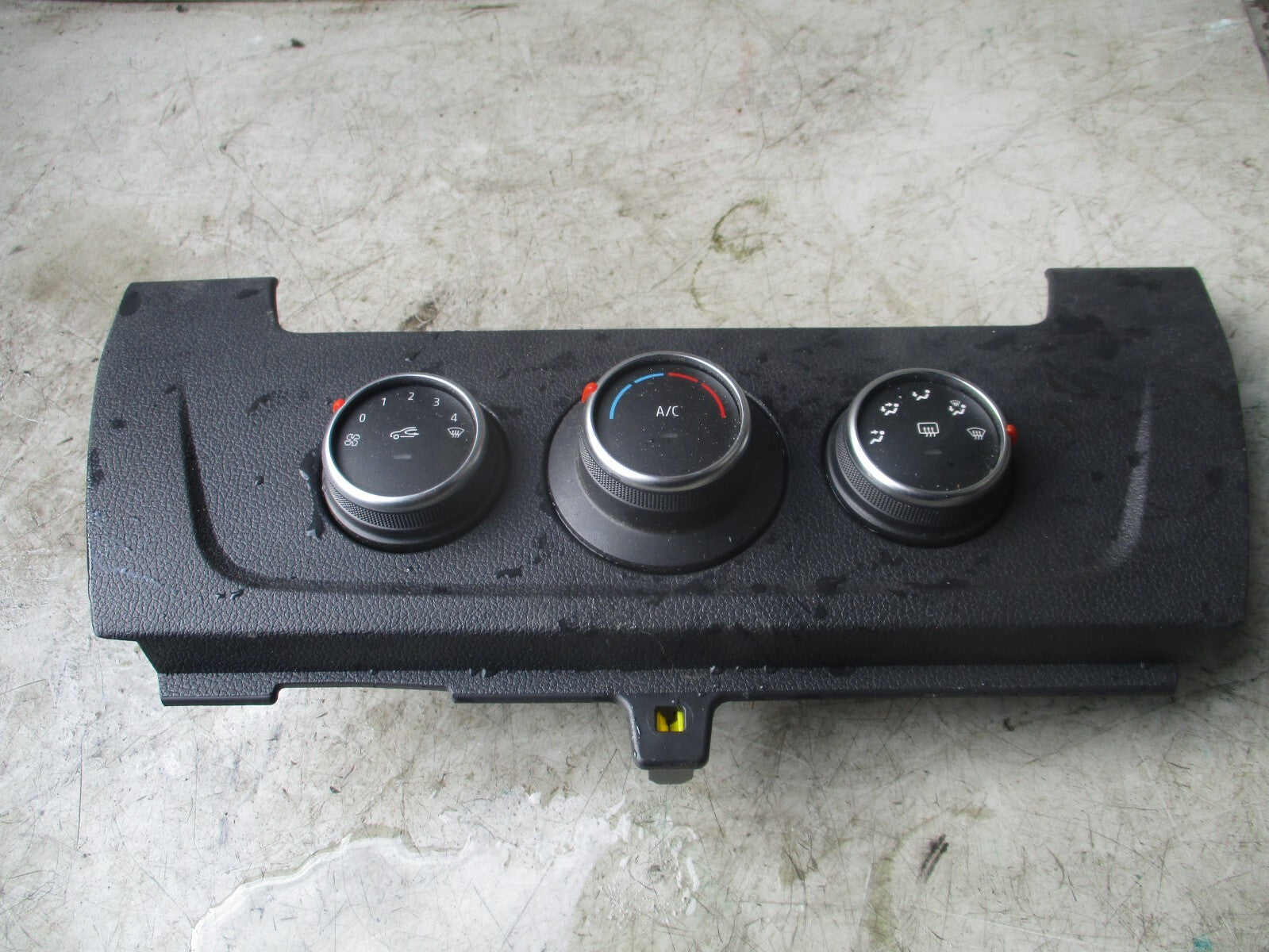 2023 RENAULT MASTER AC HEATER CONTROL WITH TRIM 275106521R