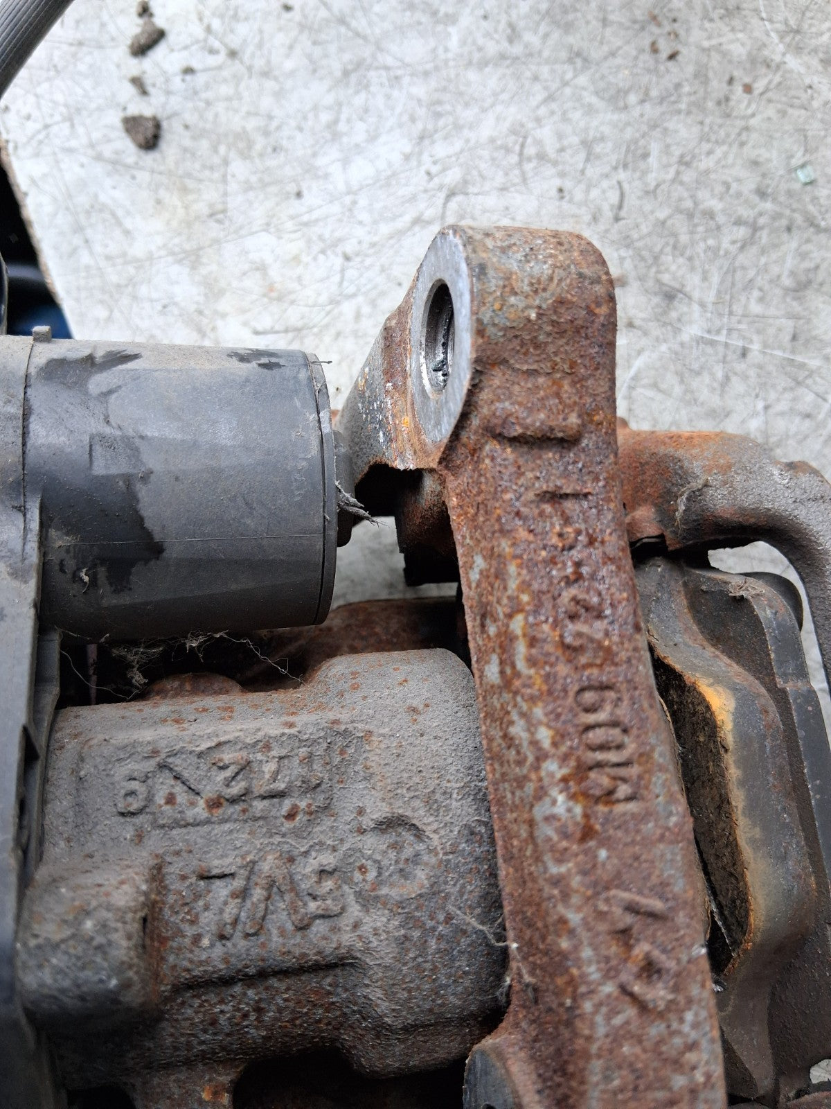 2018 PEUGEOT 5008 REAR CALIPER AD777014