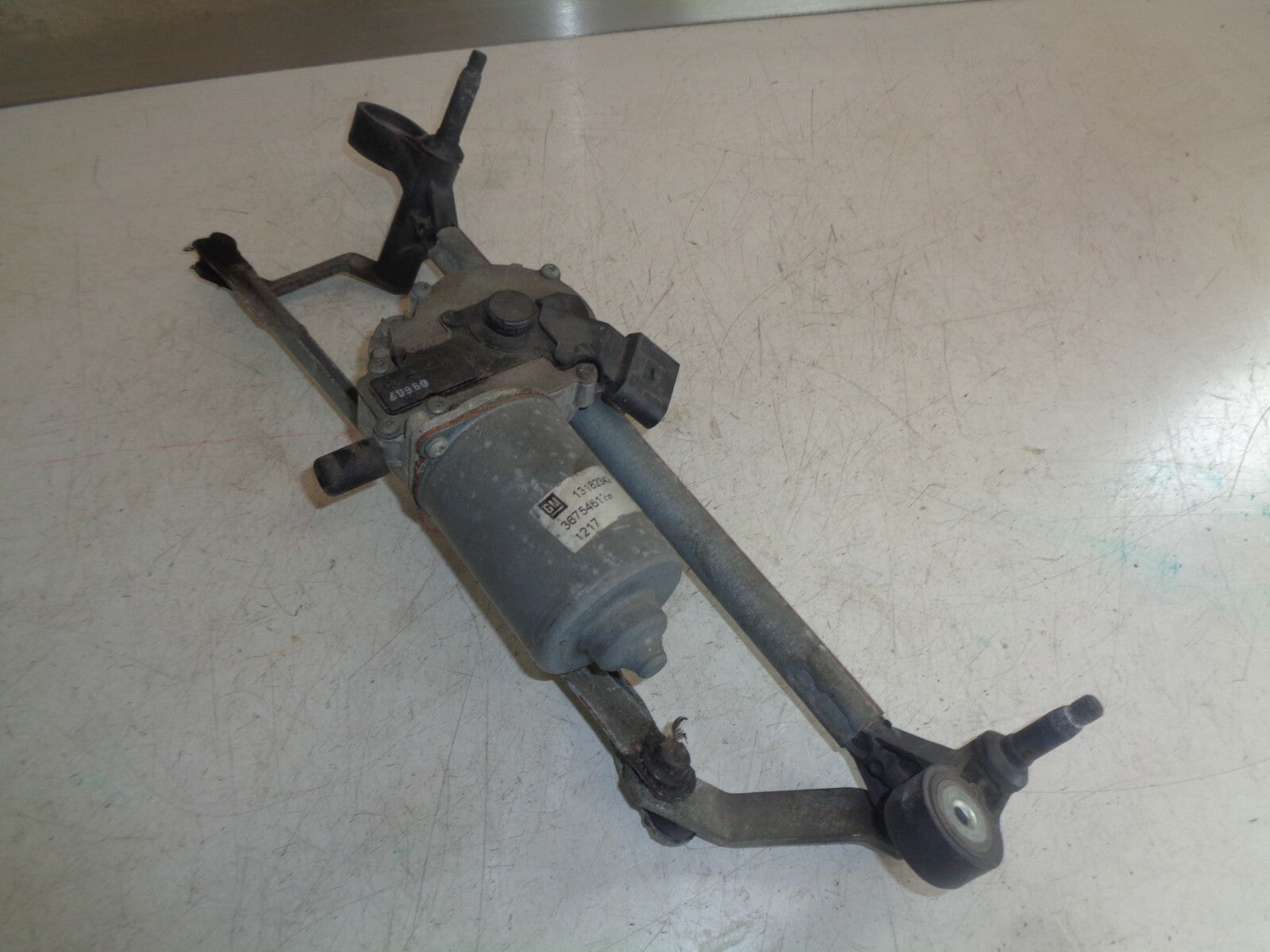 VAUXHALL CORSA D 2008 FRONT WINDSCREEN WIPER MOTOR & LINKAGE 13182342