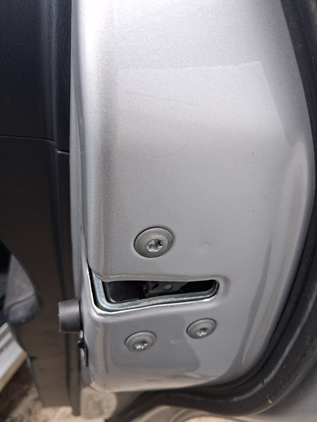 2018 TOYOTA PRIUS V PLUS XW40 OSR DRIVER SIDE REAR RIGHT DOOR LOCK MECHANISM