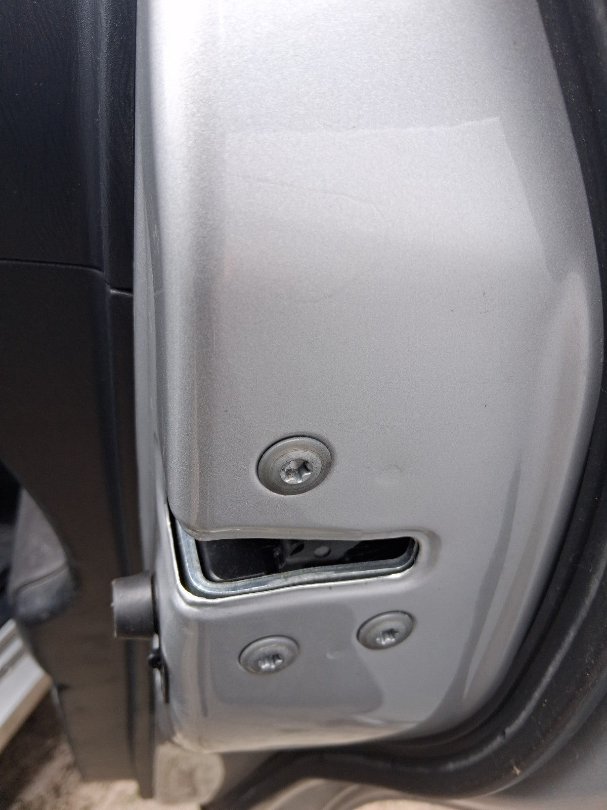 2018 TOYOTA PRIUS V PLUS XW40 OSR DRIVER SIDE REAR RIGHT DOOR LOCK MECHANISM