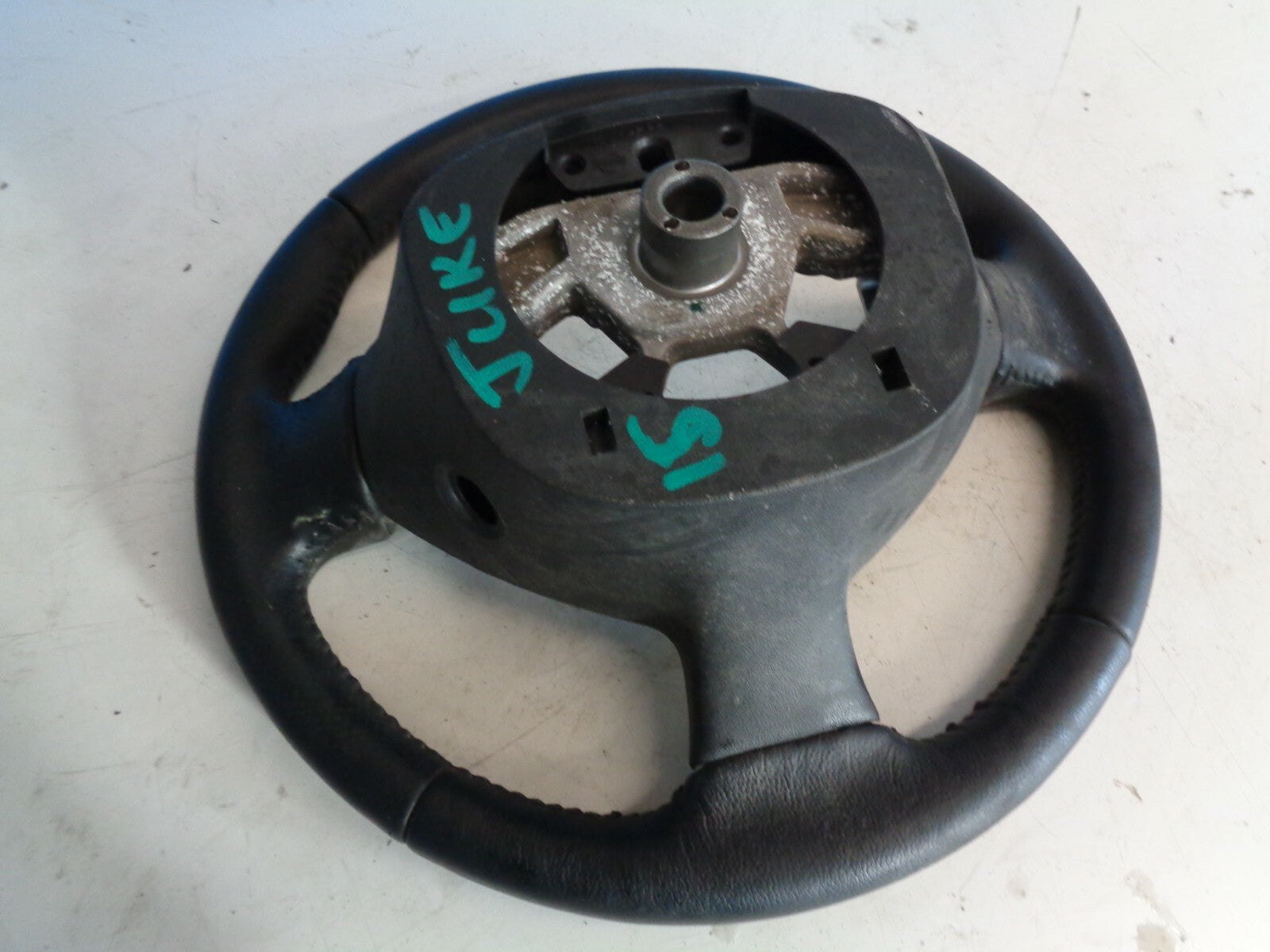 NISSAN JUKE MK1 F15 2015 STEERING WHEEL BLACK LEATHER 484301KE1A