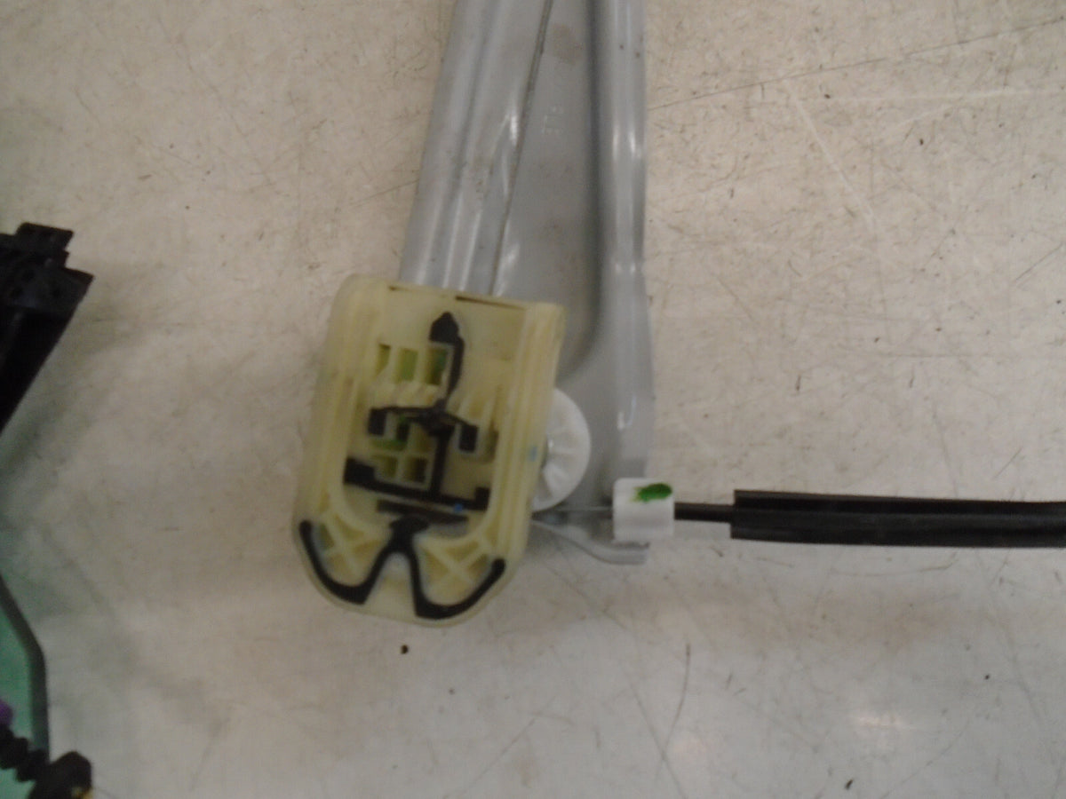 VAUXHALL INSIGNIA 2018 MK2 NSF FRONT PASSENGER SIDE WINDOW REGULATOR