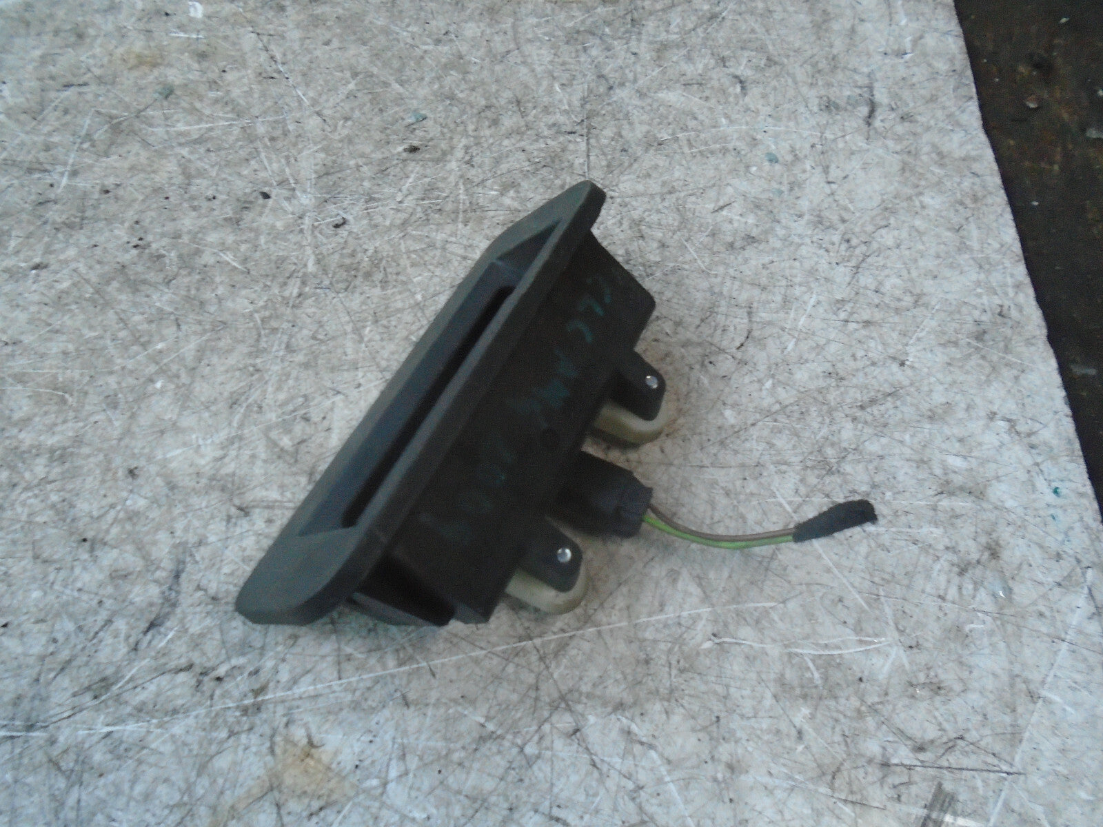 MERCEDES CLC CLASS W203 2010 REAR TAILAGATE BOOT RELEASE HANDLE A2037501093