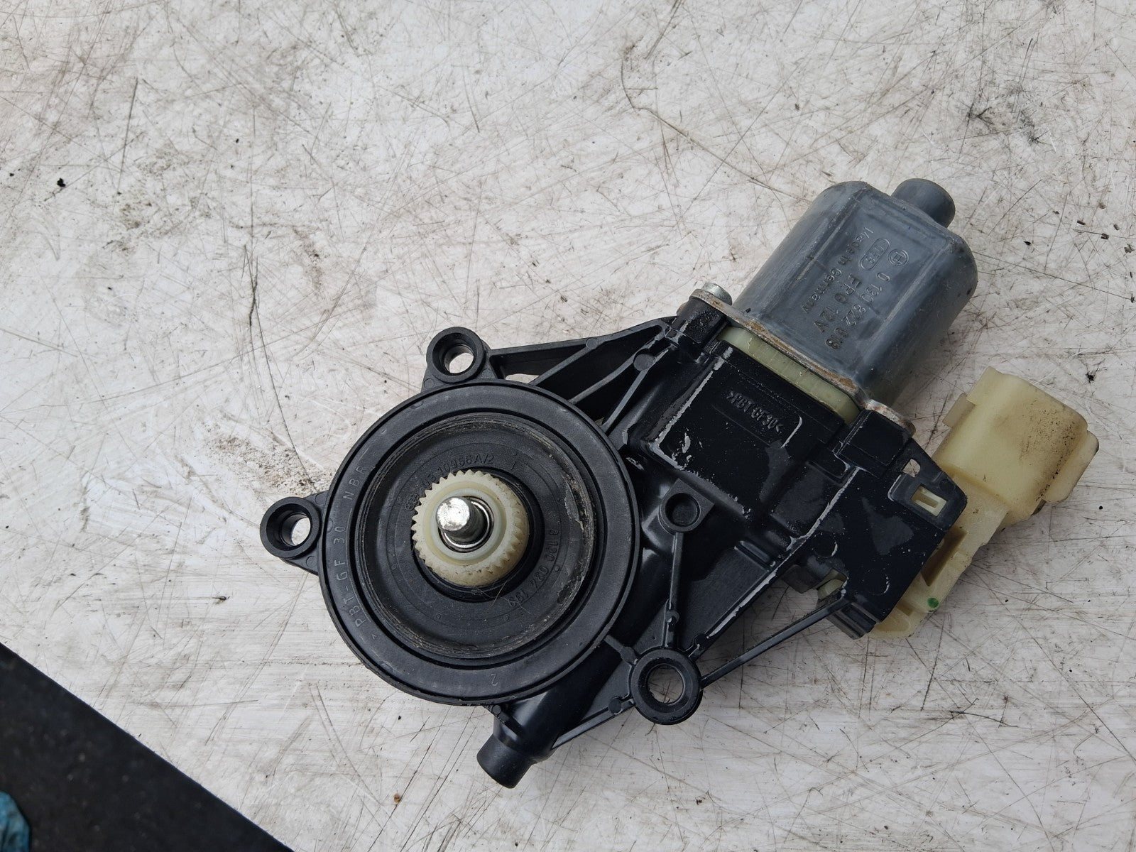 2014 FORD FIESTA MK7 NSF PASSENGER SIDE FRONT LEFT WINDOW MOTOR 0130822618