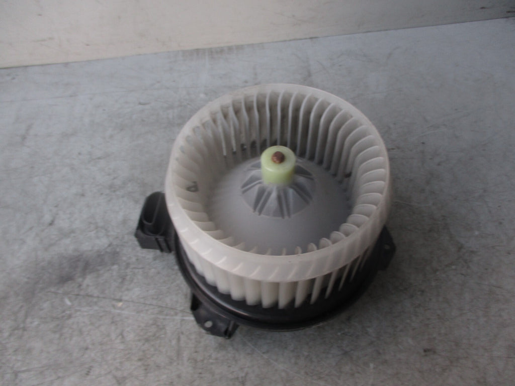 2013 SUZUKI SX4 SZ3 AIR CON HEATER BLOWER FAN MOTOR