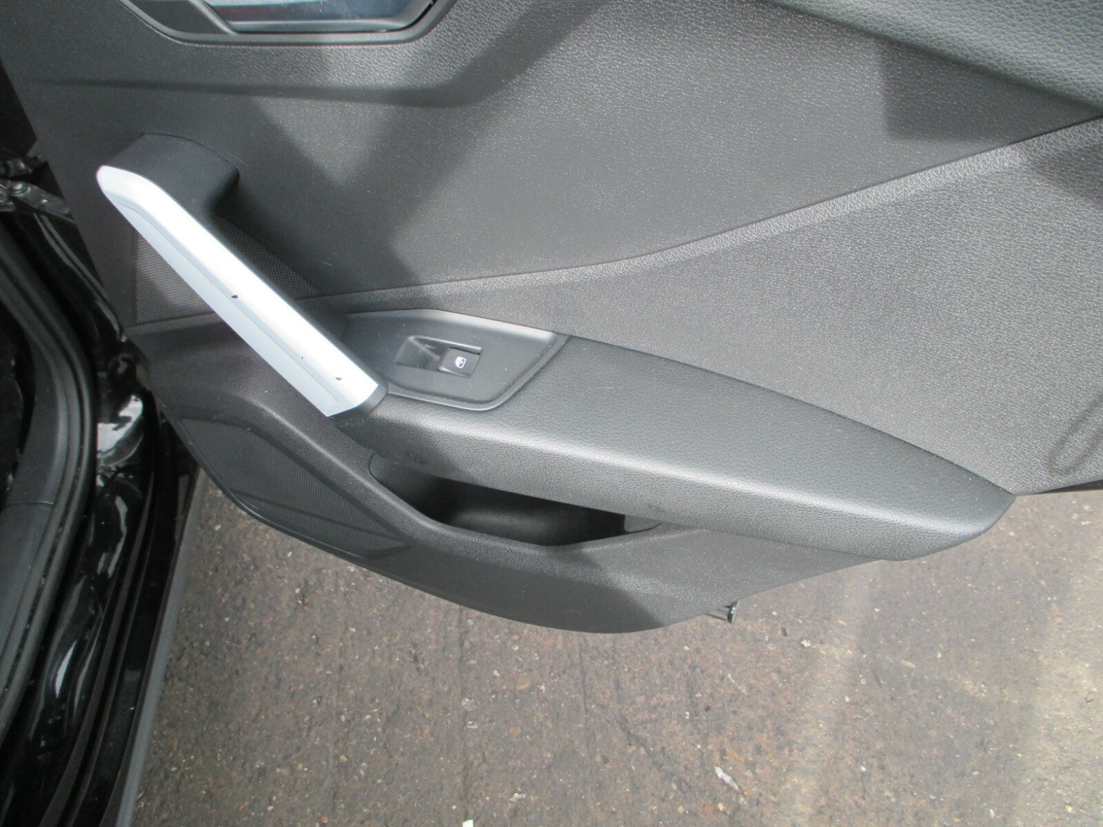AUDI Q2 MK1 2020 OSR DRIVER SIDE REAR PLASTIC DOOR CARD PANEL ONLY