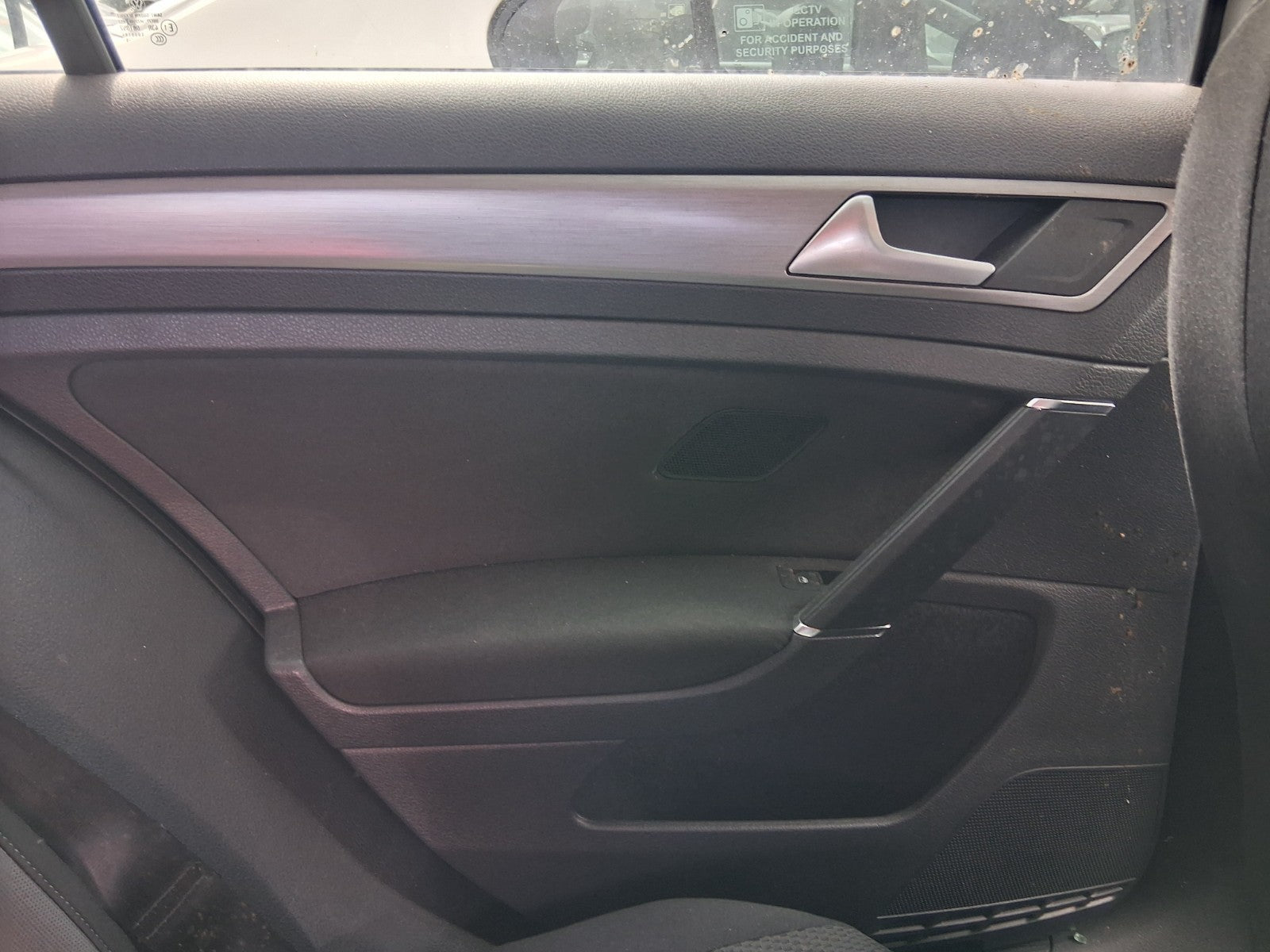 2016 VOLKSWAGEN GOLF MK7 NSR PASSENGER SIDE REAR LEFT DOOR CARD