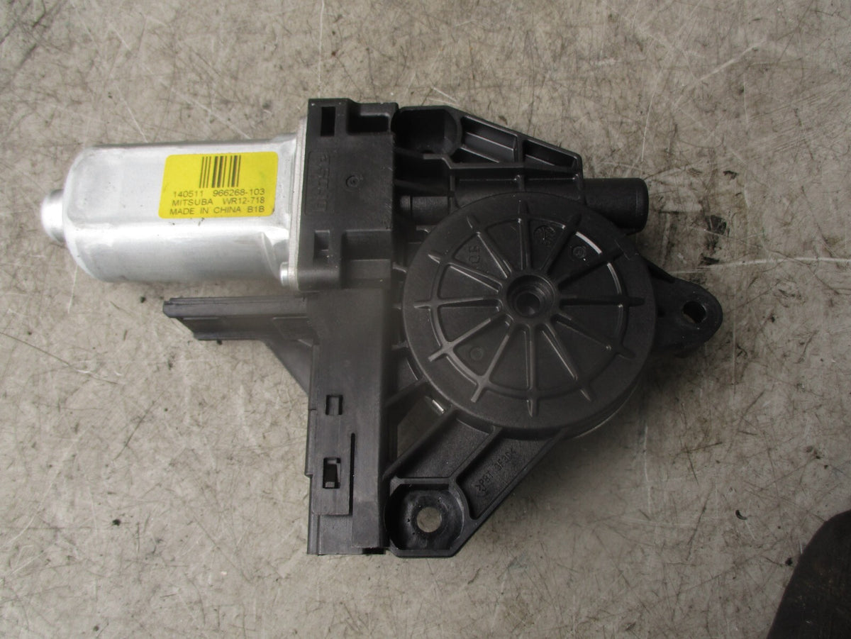 2015 VOLVO V40 D2 NSF PASSENGER SIDE FRONT LEFT WINDOW MOTOR 966268103