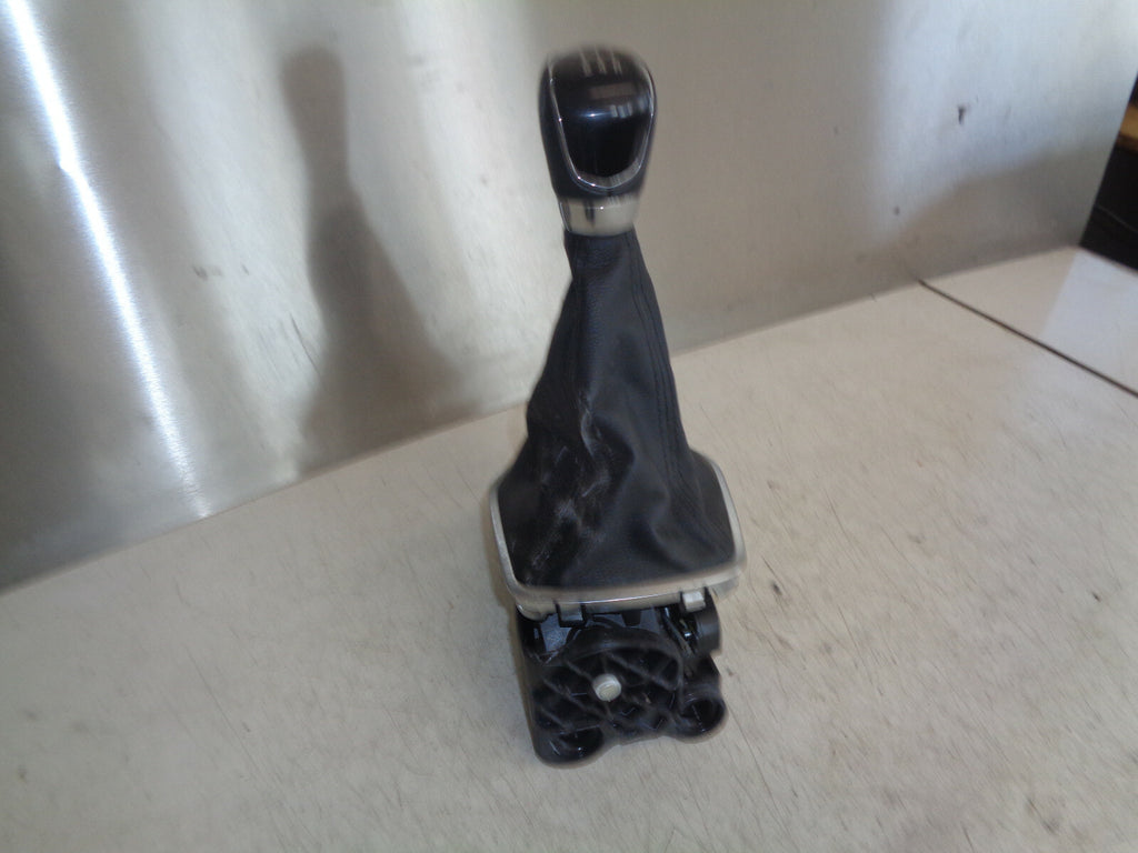 FORD FIESTA MK7 2017 5 SPEED MANUAL GEARSTICK GEAR SHIFTER C1BR7C453AKE
