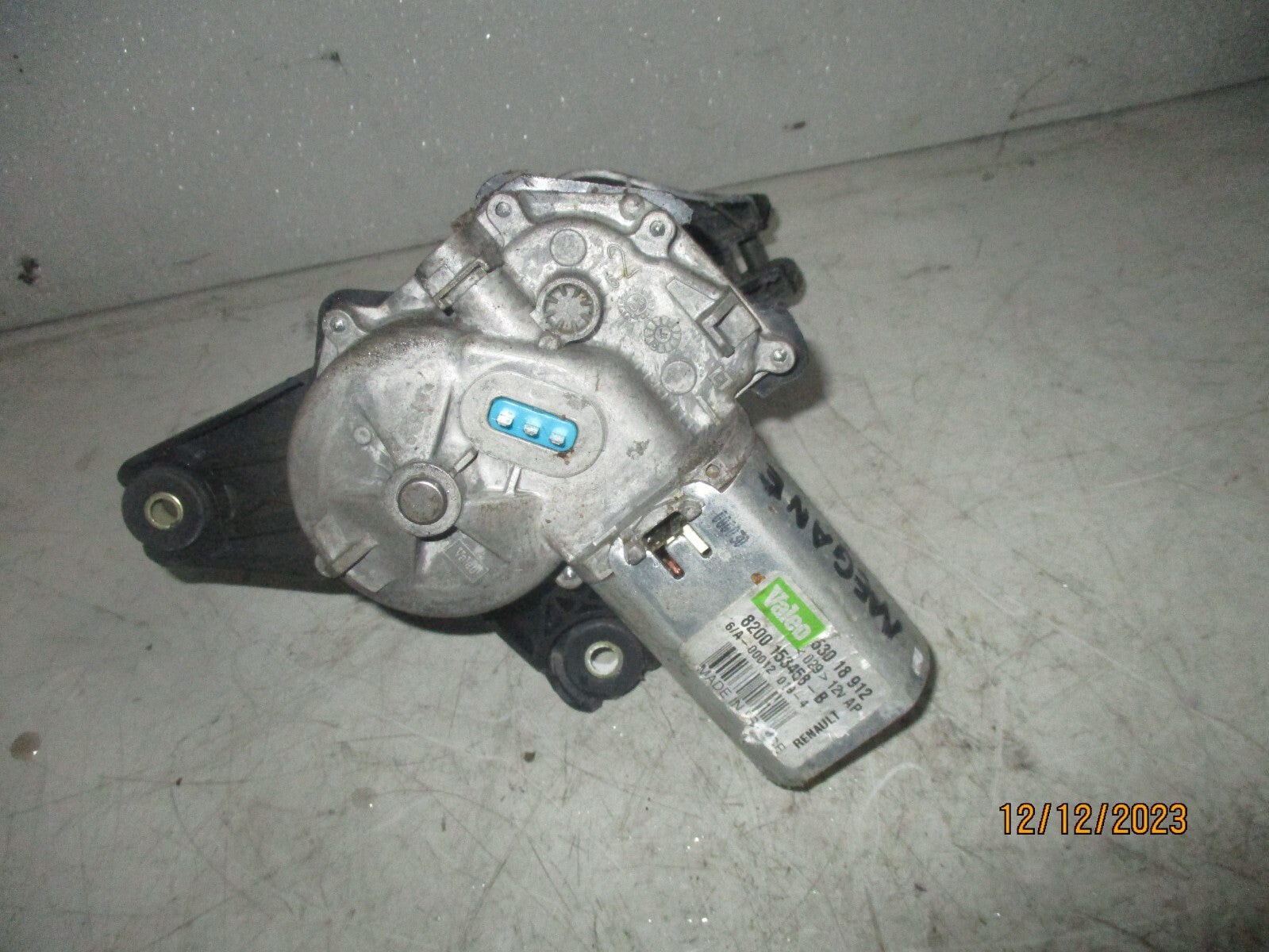 RENAULT MEGANE 2005 REAR BOOTLID TAILGATE WIPER MOTOR 8200153458B