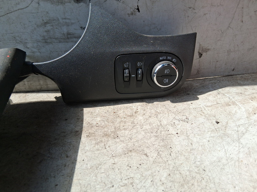 VAUXHALL CROSSLAND X 2018 DASHBOARD FRONT HEADLIGHT CONTROL SWITCH