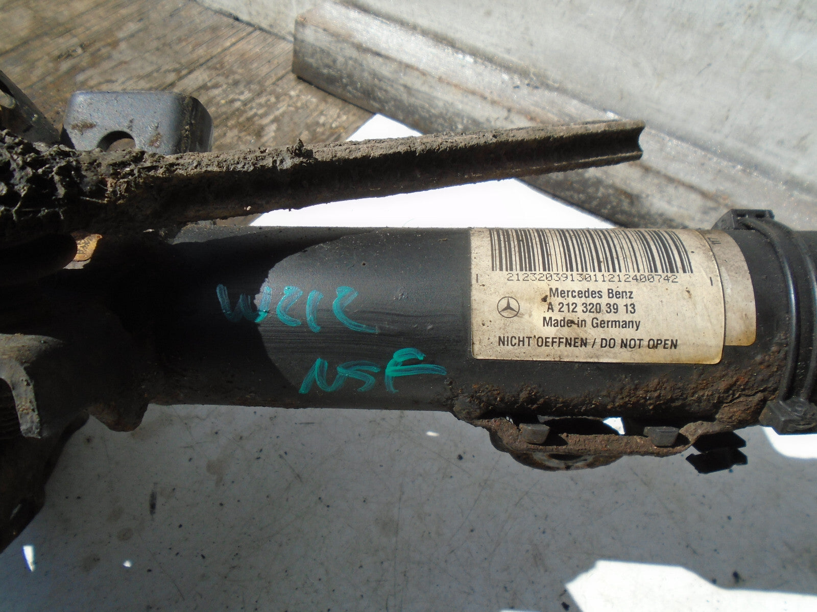 MERCEDES BENZ E CLASS W212 2012 NSF PASSENGER FRONT SHOCK ABSORBER A2123203913