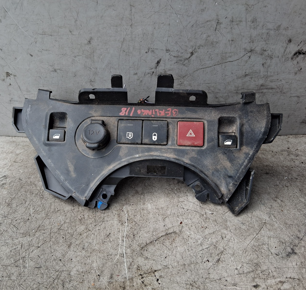 2018 CITROEN BERLINGO MK2 DASHBOARD HAZARD SWITCH MULTIPLE SWITCH 9680932177