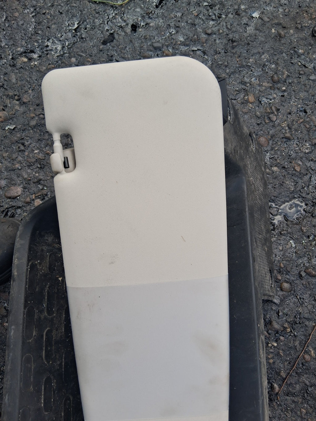 2024 FIAT DUCATO MK3 NSF PASSENGER SIDE FRONT LEFT SUN VISOR SHADE