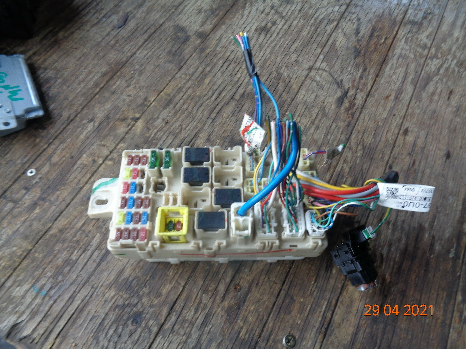 MITSUBISHI MIRAGE MK6 2014 1.2 PETROL OMRON ECU MODULE G8C-933M-E0Z09 8637A9