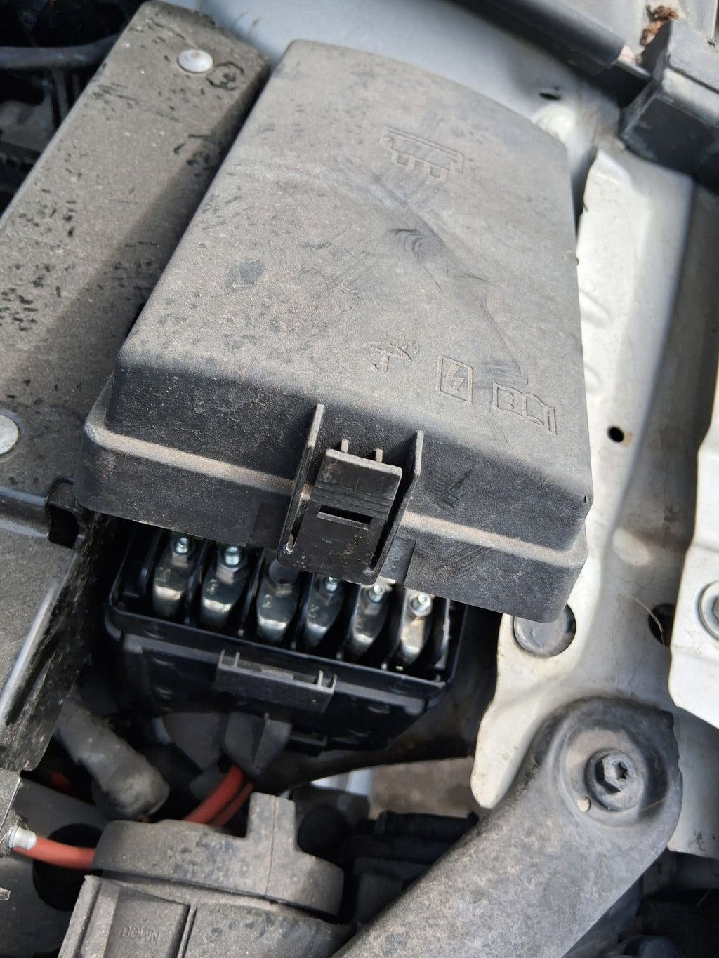 2016 VOLKSWAGEN GOLF MK7 1.0 PETROL FUSE BOX RELAY BOX