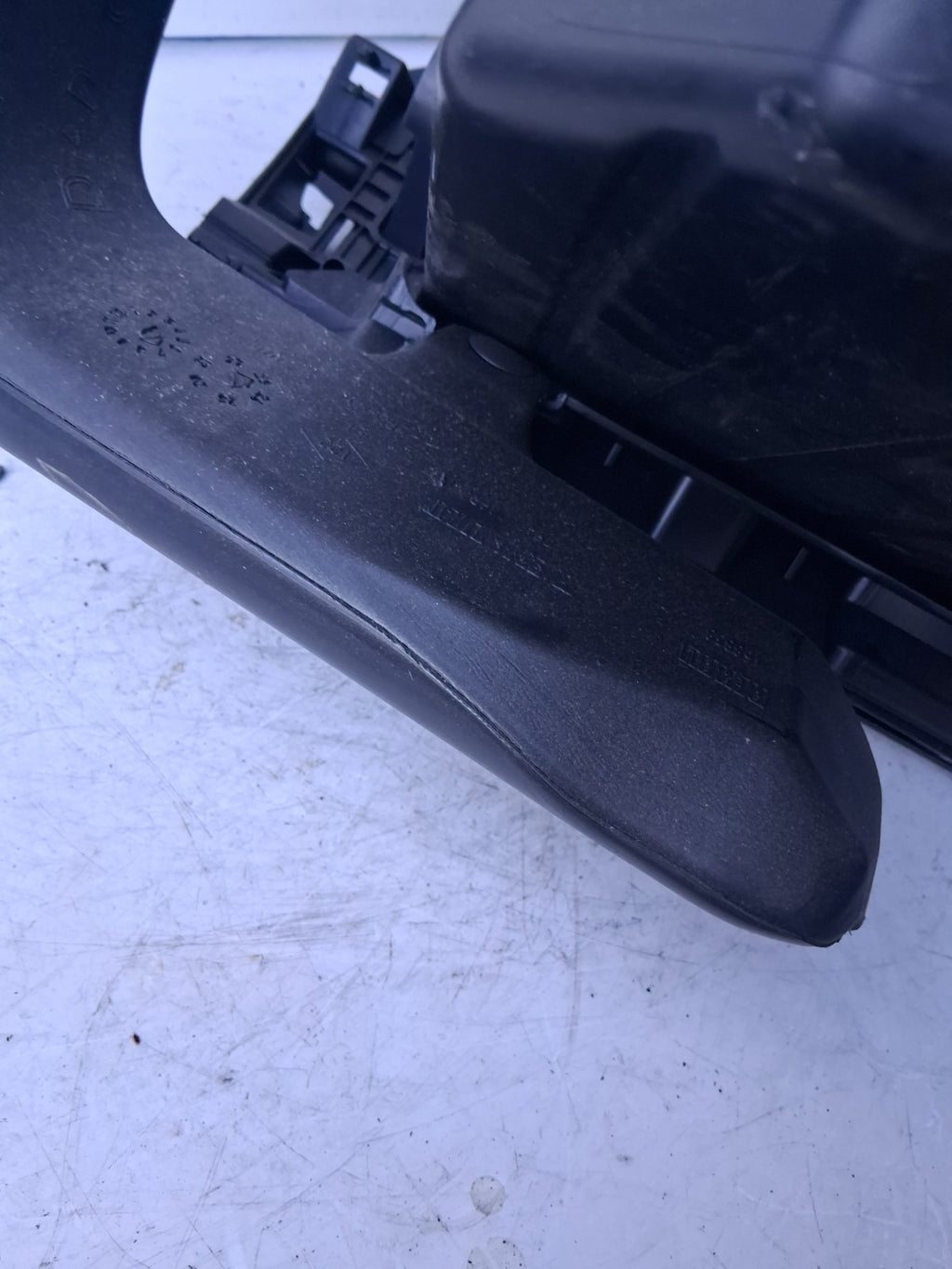 2023 RENAULT MASTER MK3 STORAGE COMPARTMENT GLOVEBOX 685004863R