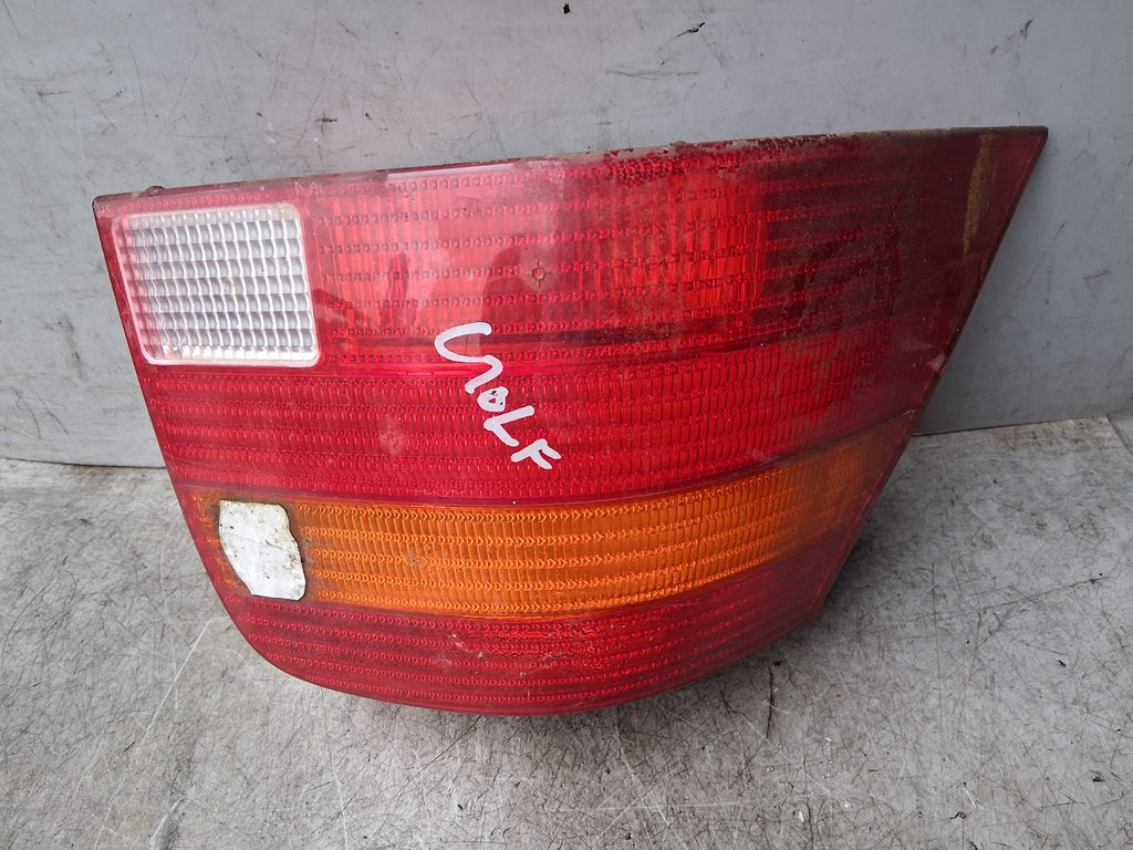 2002 VW VOLKSWAGEN GOLF MK4 NSR PASSENGER SIDE REAR LEFT TAIL LIGHT 1J6945095Q