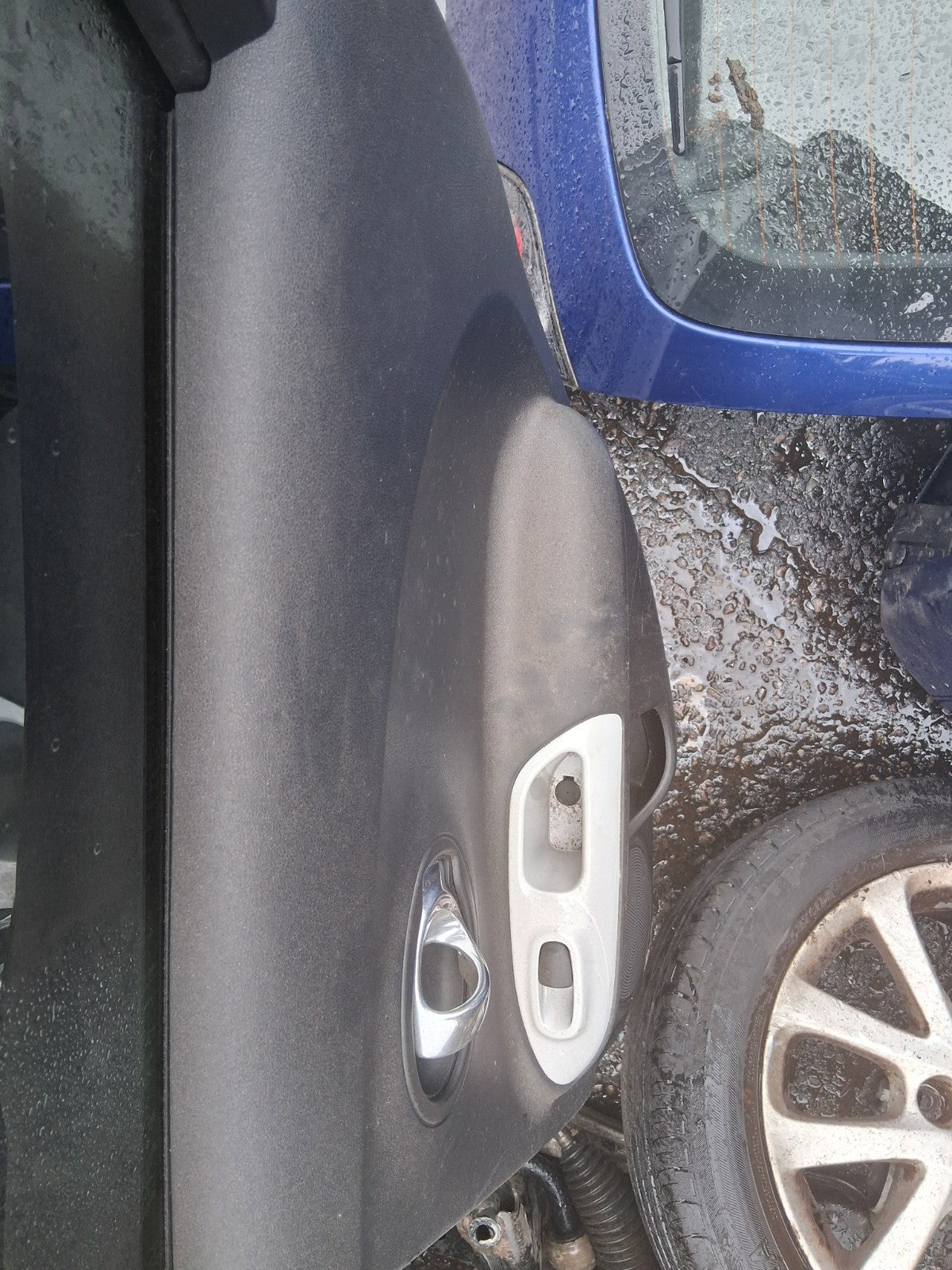 2016 NISSAN JUKE MK1 OSR DRIVER SIDE REAR RIGHT COMPLETE DOOR WHITE