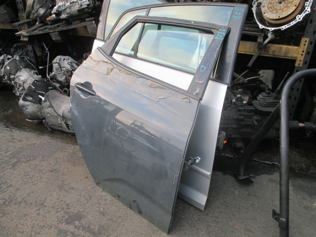 KIA VENGA 2018 OSR DRIVER SIDE REAR DOOR COMPLETE GREY