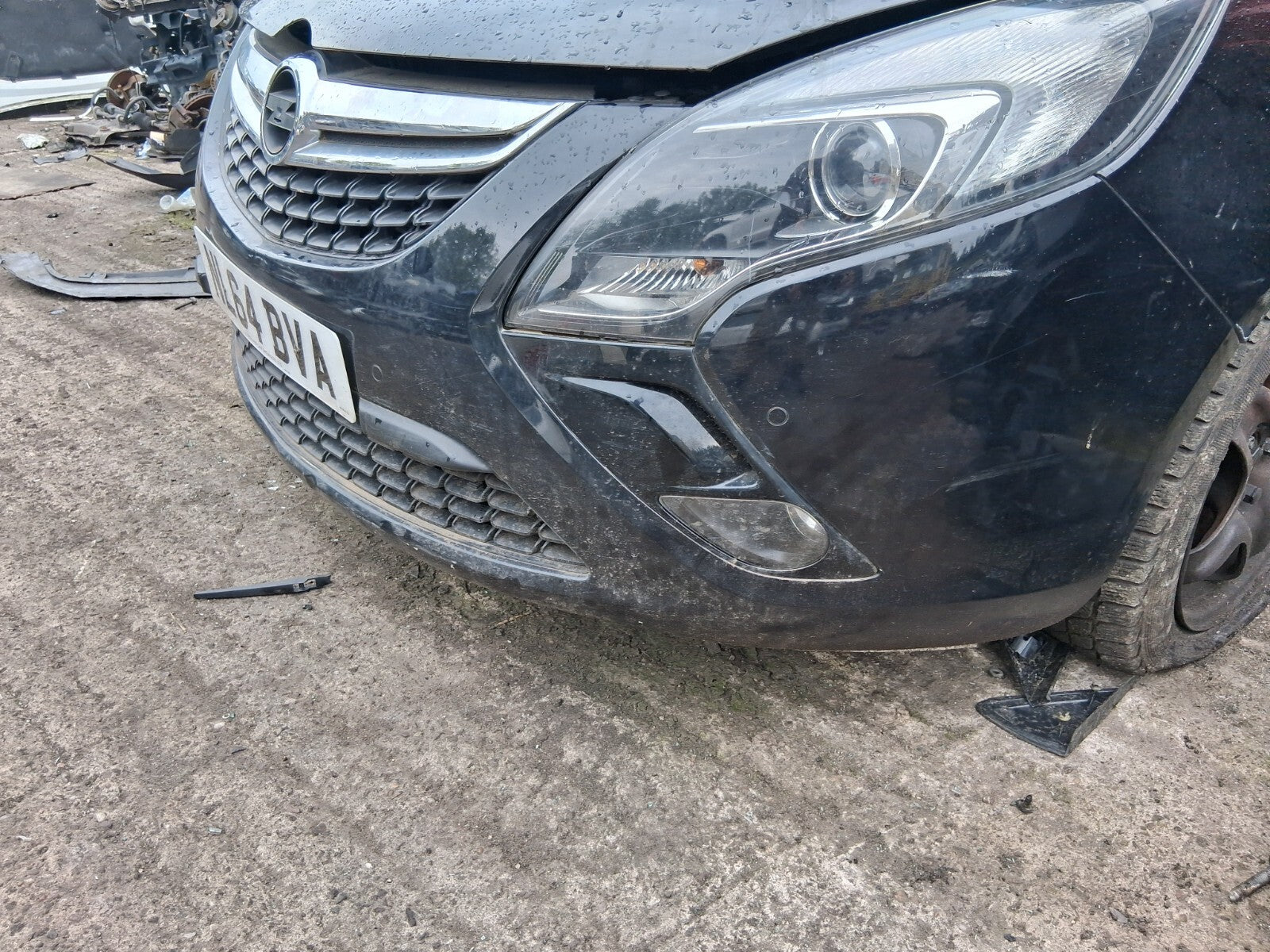 2014 VAUXHALL ZAFIRA C MK3 COMPLETE FRONT BUMPER CARBON FLASH METALLIC 22C